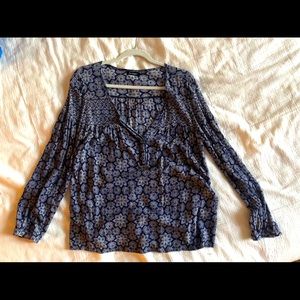 Blue and white blouse long sleeve